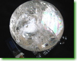 巨大天然虹入り水晶玉A約94mm（レインボークリスタル）【天然石アクセサリーFROMS】